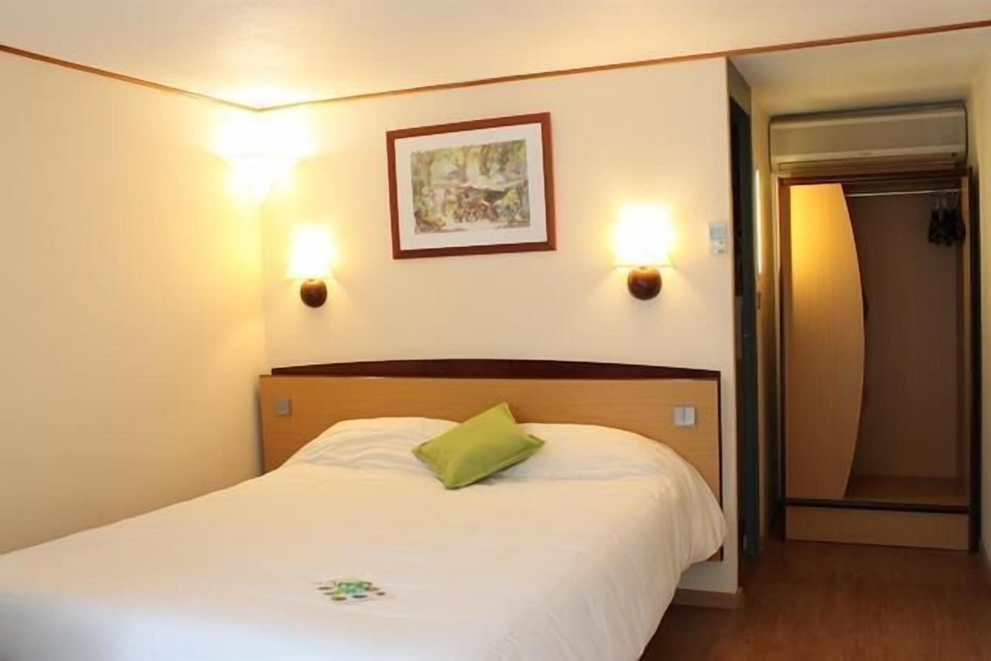โฮเทล เรสทัวรองต์ ก็องปานีล เดอ โซมูร์ Hotel ภายนอก รูปภาพ
