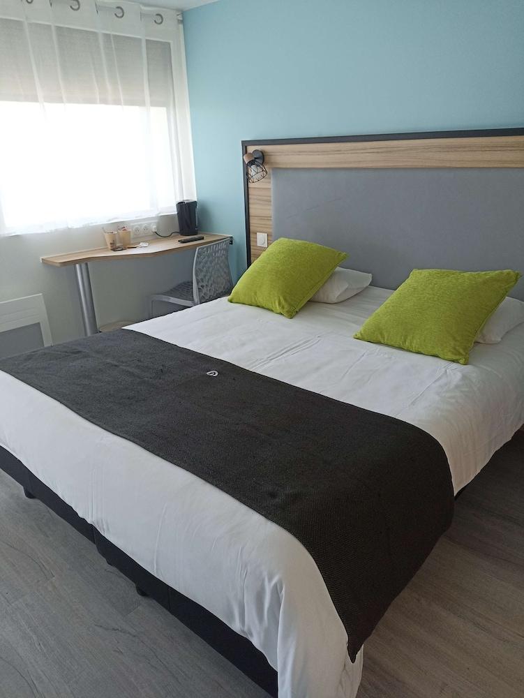 โฮเทล เรสทัวรองต์ ก็องปานีล เดอ โซมูร์ Hotel ภายนอก รูปภาพ